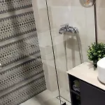Estia Apartment, Cozy, Spacious, Sunny, 2 Rooms-5 Beds *