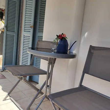 Apartmán Estia Apartment, Cozy, Spacious, Sunny, 2 Rooms-5 Beds