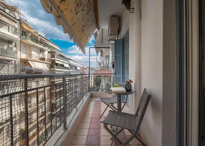 דירה Estia Apartment, Cozy, Spacious, Sunny, 2 Rooms-5 Beds